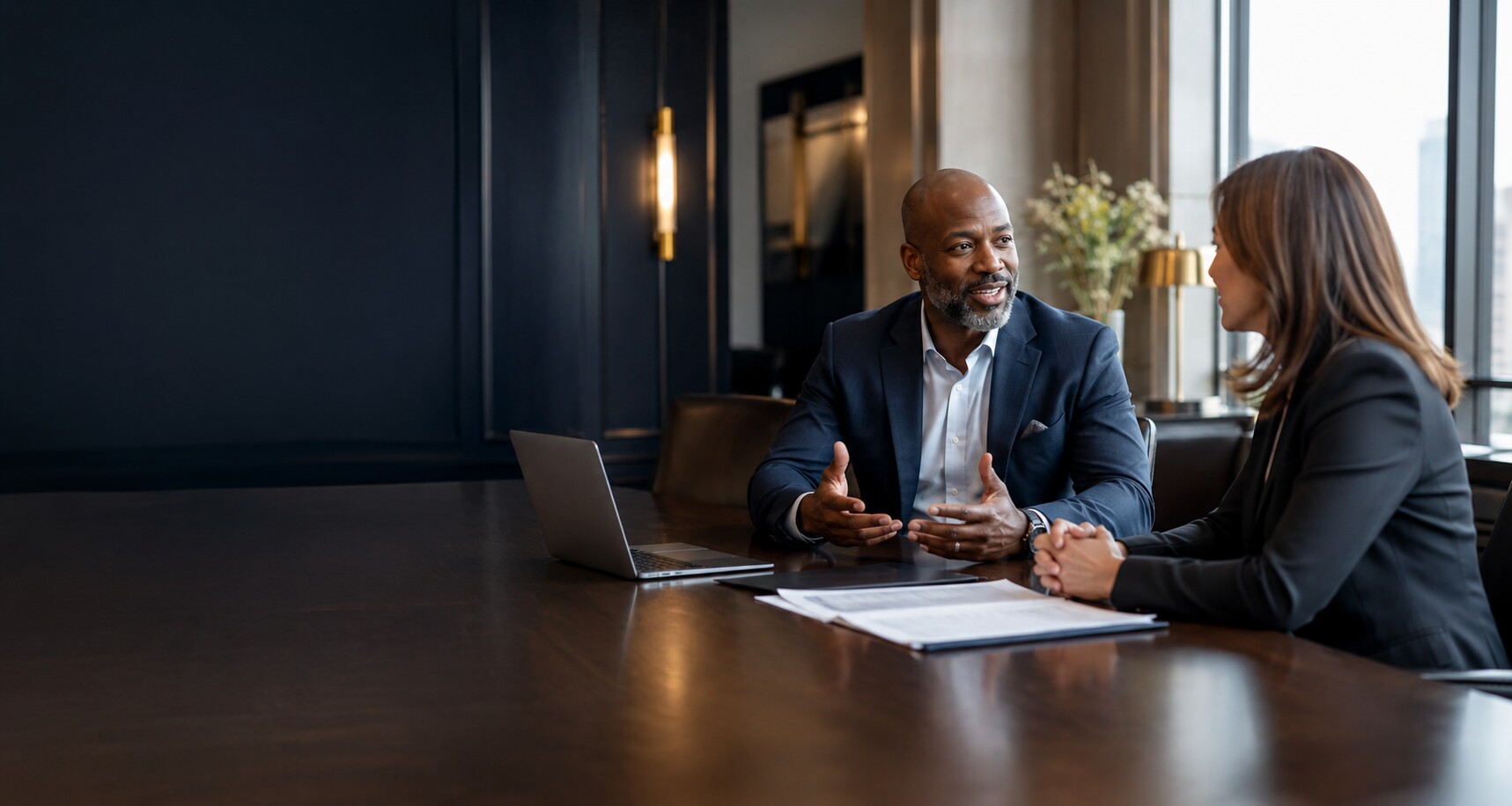Smiling professional in an illustrative coaching conversation